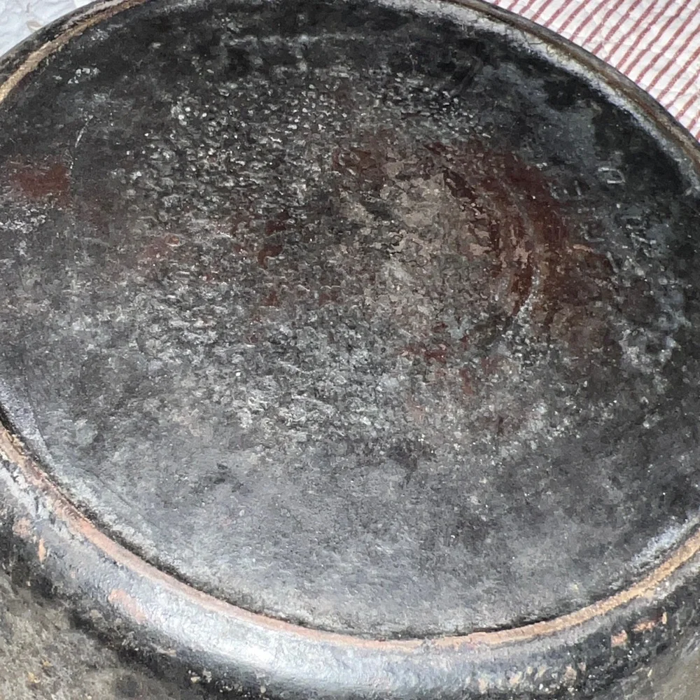 Vintage Griswold cast iron skillet Erie 70 D